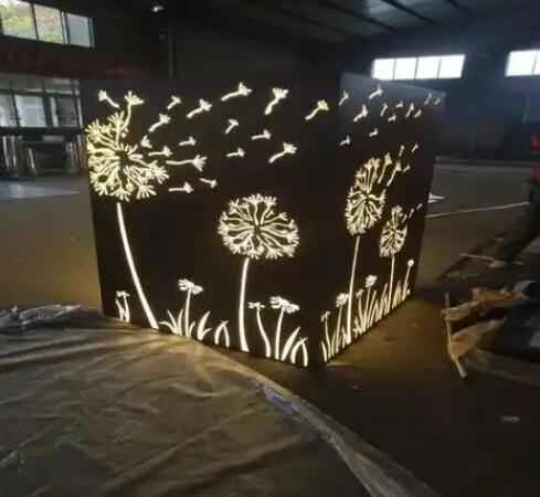 拉孜耐候钢灯箱